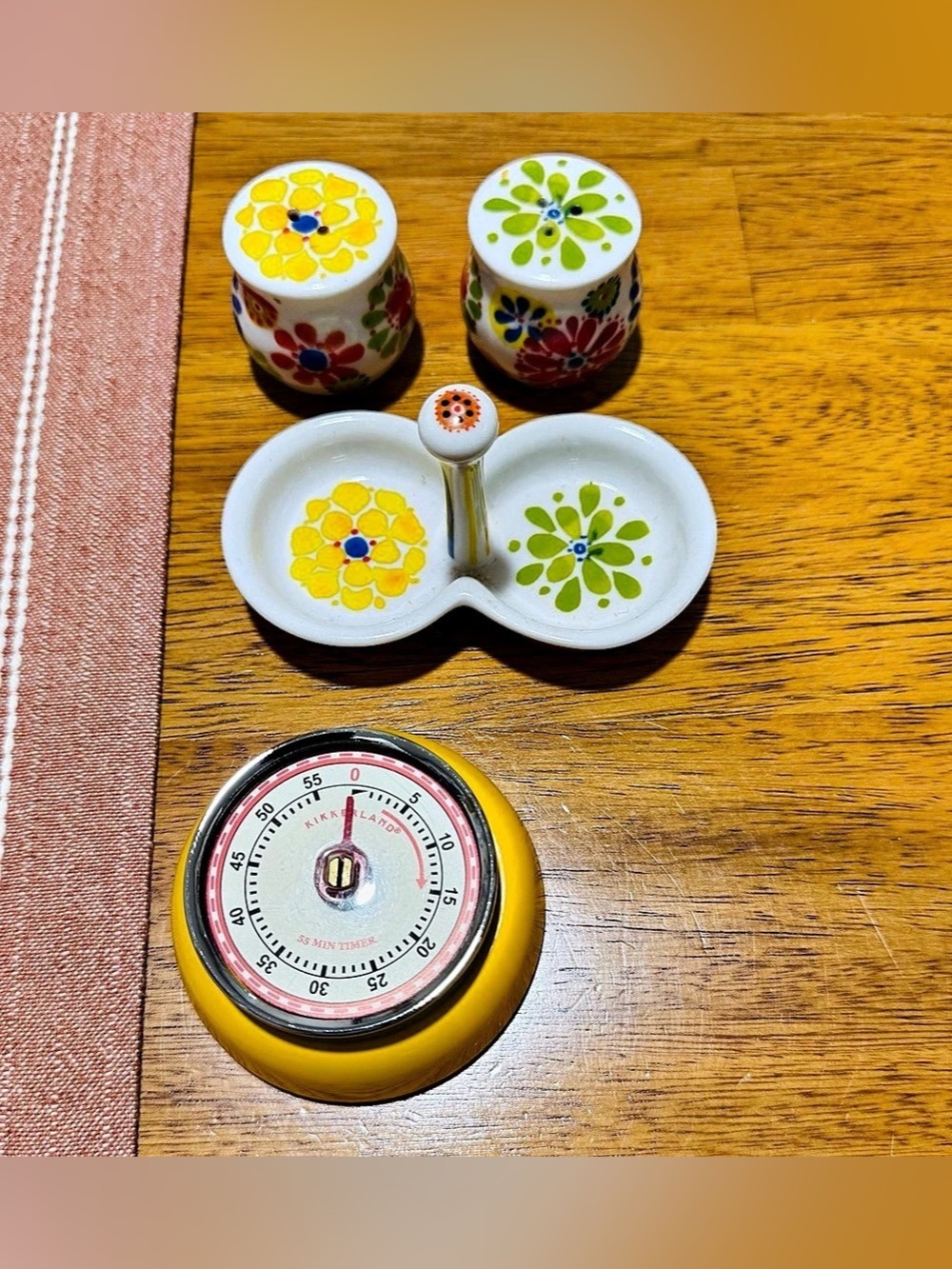 Floral Salt and Pepper Set with magnet kitchen timer
